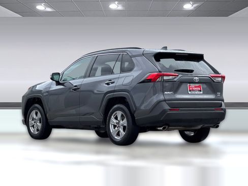 Used 2025 Toyota RAV4 XLE image 7