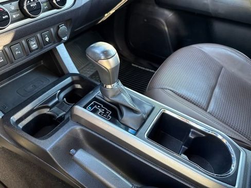 Used 2017 Toyota Tacoma Limited w/ Tow Package AWD/4WD image 24