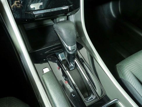 Used 2016 Honda Accord LX image 15