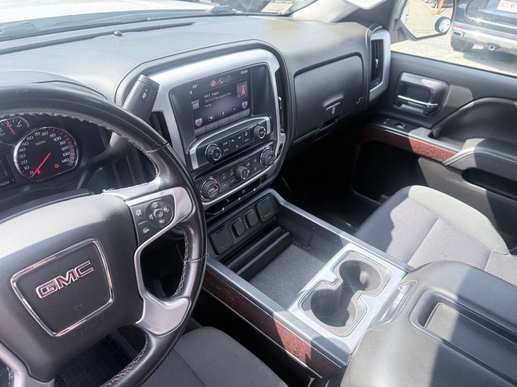 Used 2015 GMC Sierra 2500 SLE w/ SLE Preferred Package AWD/4WD image 16