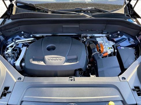 New 2026 Volvo XC90 T8 Ultra w/ Protection Package Premier AWD/4WD image 11