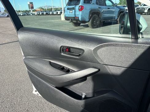 Used 2024 Toyota Corolla LE FWD image 11