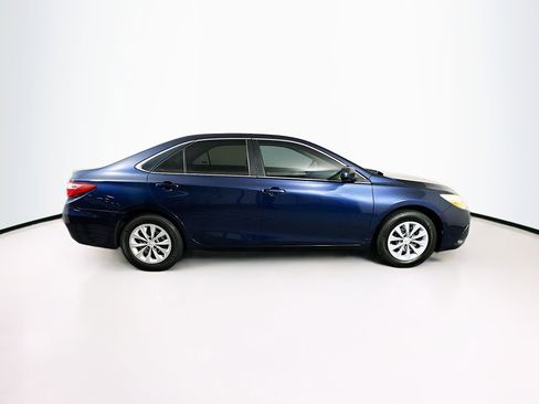 Used 2015 Toyota Camry LE FWD image 10