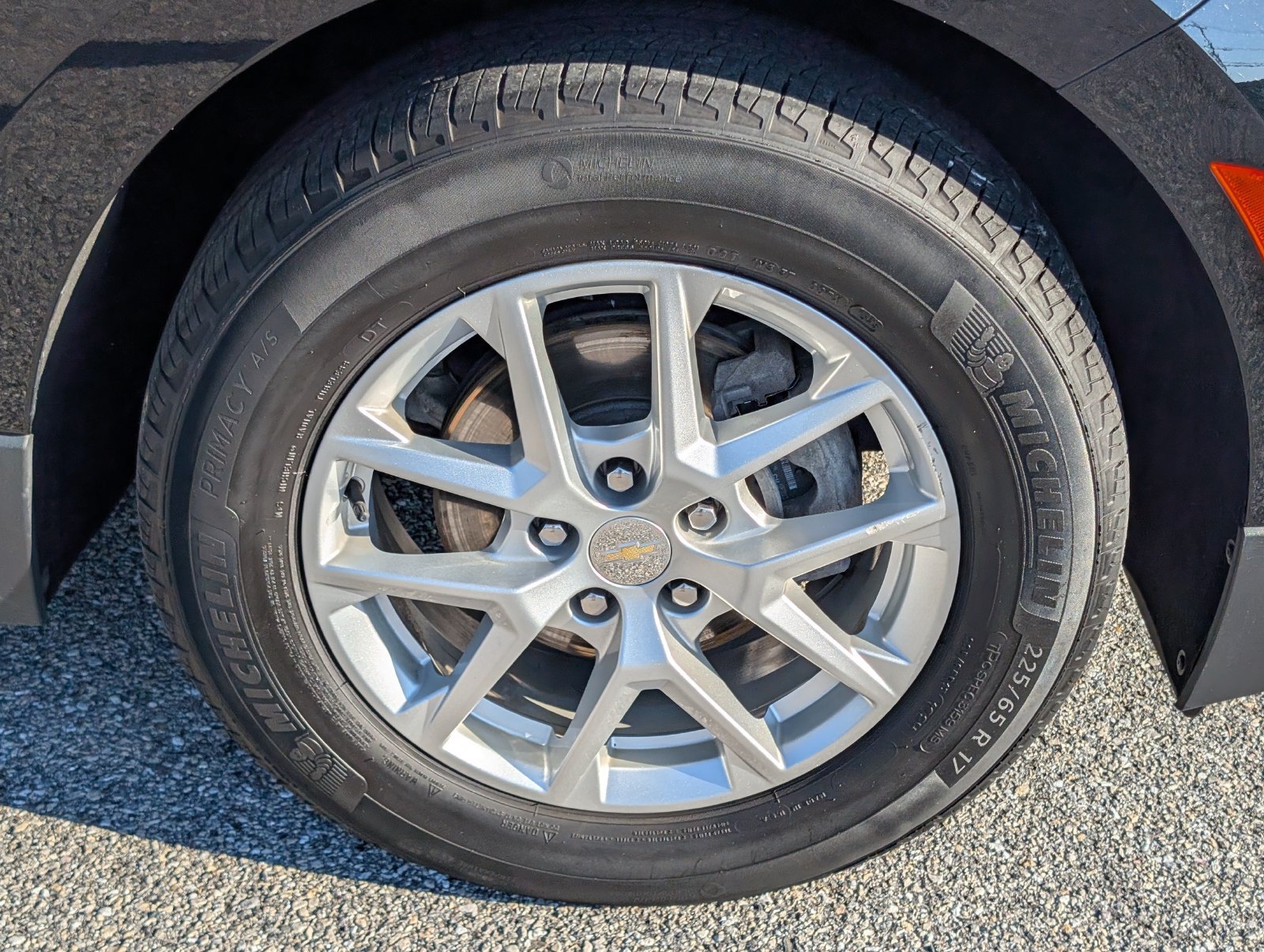 Used 2023 Chevrolet Equinox LT FWD image 11