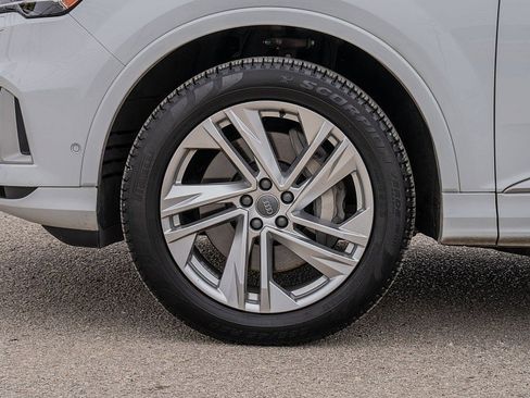 Used 2020 Audi Q7 3.0T Premium Plus w/ Premium Plus Package image 32