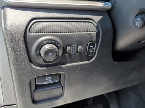 Used 2024 Jeep Wagoneer Series II AWD/4WD image 20
