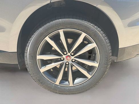 Certified 2022 Jaguar F-PACE S AWD/4WD image 6