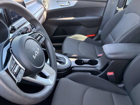 Used 2024 Kia Forte LXS w/ LXS Technology Package FWD image 16