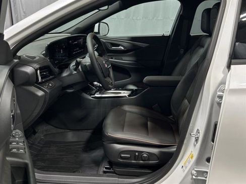 New 2025 Buick Envista Avenir image 18
