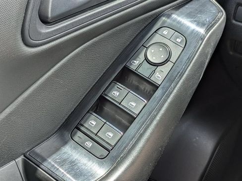 Used 2024 Nissan Rogue S FWD image 23
