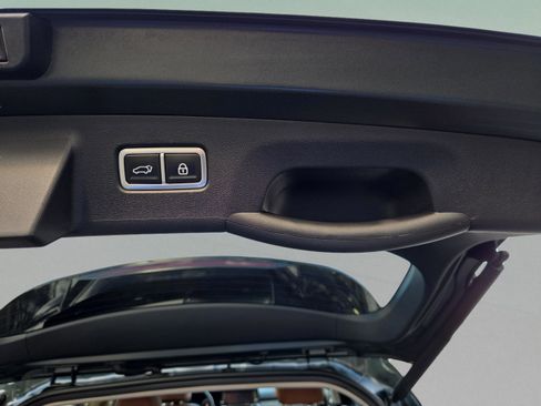 Used 2023 Kia Sorento SX Prestige image 37