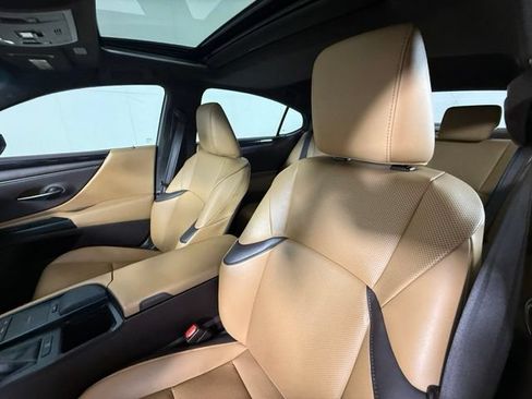 Used 2020 Lexus ES 350 w/ Premium Package FWD image 11