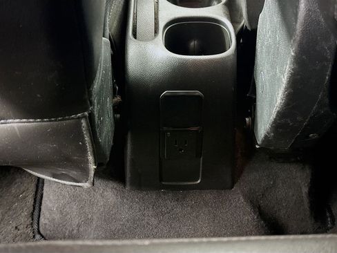 Used 2018 Chevrolet Trax LT w/ LT Convenience Package image 35