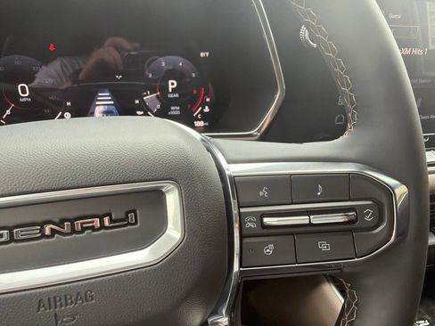 New 2026 GMC Canyon Denali AWD/4WD image 28