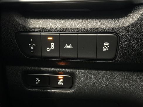 Certified 2022 Kia Niro EX Premium image 35