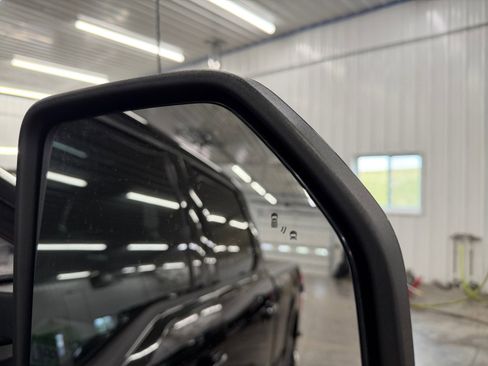 Used 2025 Ford F250 Platinum AWD/4WD image 31