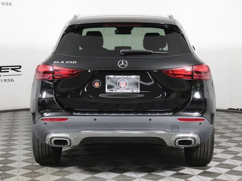 Certified 2025 Mercedes-Benz GLA 250 image 4