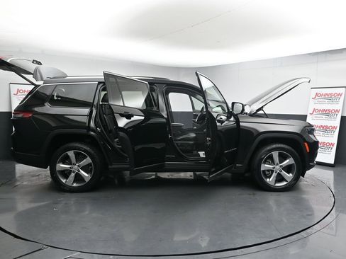 Used 2021 Jeep Grand Cherokee L Limited image 44