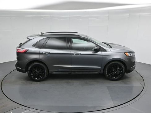 Certified 2022 Ford Edge SE w/ Black Appearance Package image 40