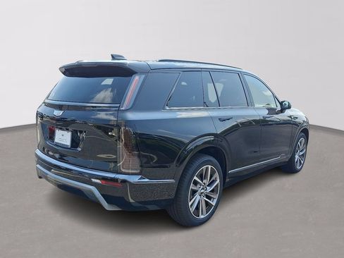 New 2027 Cadillac Vistiq Sport w/ LPO, Floor Liner Package AWD/4WD image 4