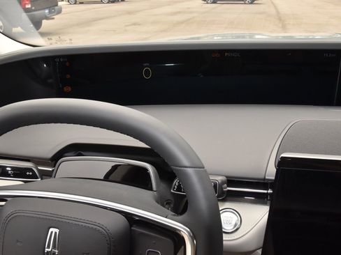 New 2026 Lincoln Nautilus Premier image 54