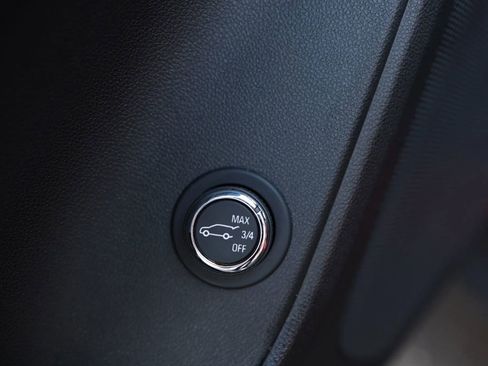 Used 2021 Chevrolet Blazer LT image 14