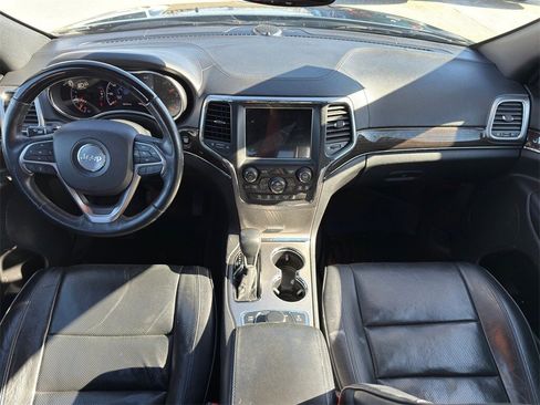 Used 2018 Jeep Grand Cherokee Overland image 23