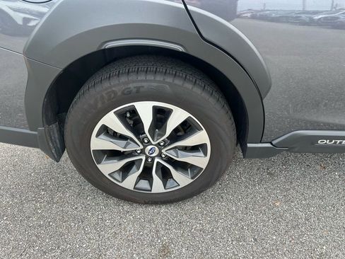 Used 2025 Subaru Outback Touring image 4