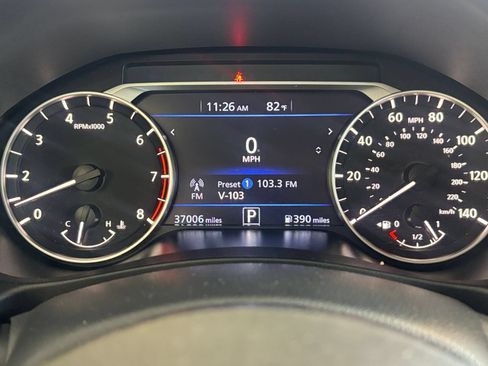 Used 2025 Nissan Altima 2.5 SV FWD image 41