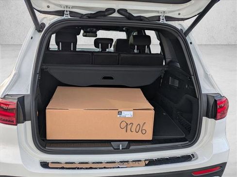 New 2026 Mercedes-Benz GLB 250 4MATIC image 6
