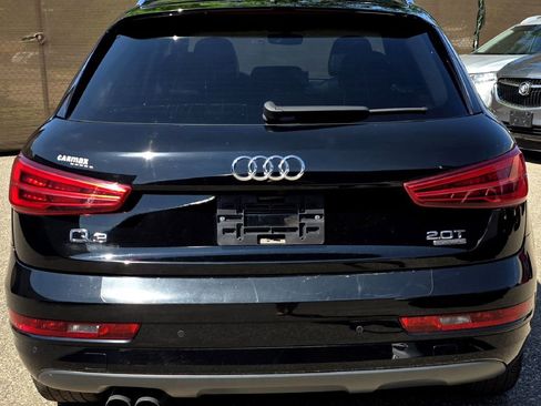 Used 2017 Audi Q3 2.0T Premium Plus w/ Premium Plus Package AWD/4WD image 6