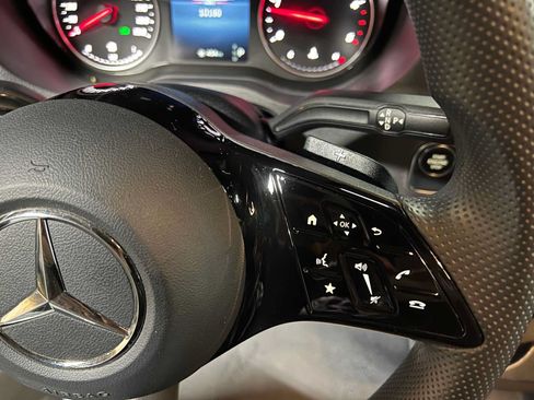 Used 2025 Mercedes-Benz Sprinter 2500 image 27
