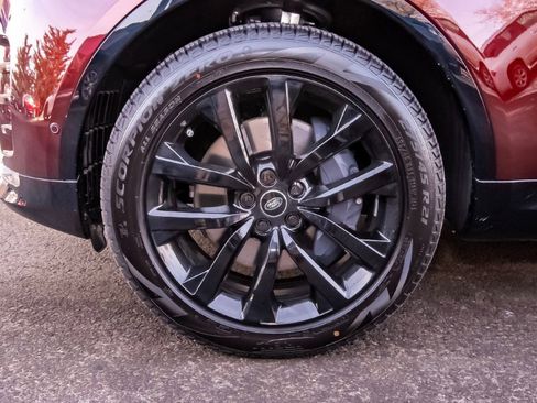 New 2026 Land Rover Discovery Limited Edition image 55