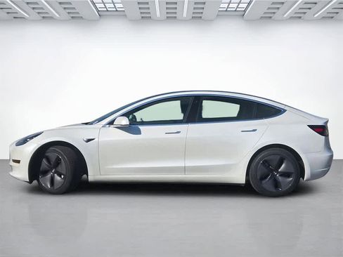 Used 2020 Tesla Model 3 Long Range image 3