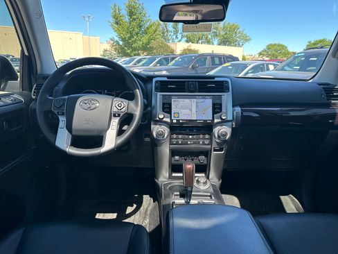 Used 2023 Toyota 4Runner Limited AWD/4WD image 18