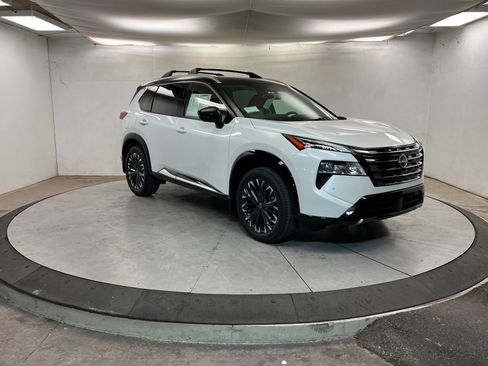 New 2026 Nissan Rogue Platinum w/ Platinum Premium Package image 7