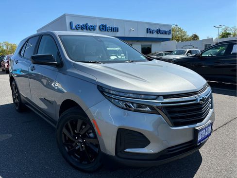Certified 2024 Chevrolet Equinox LS w/ LS Convenience Package FWD image 3