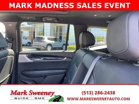 Used 2024 Cadillac XT6 Premium Luxury image 16