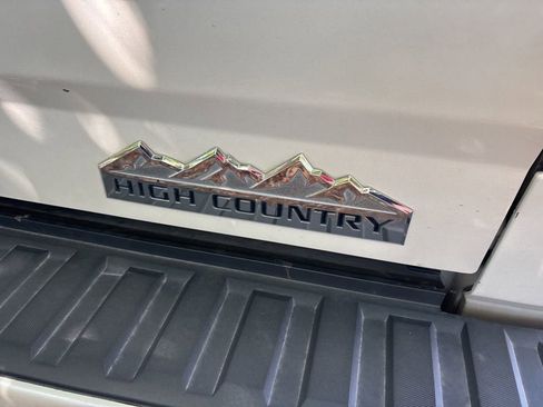 Used 2014 Chevrolet Silverado 1500 High Country w/ High Country Premium Package RWD image 4
