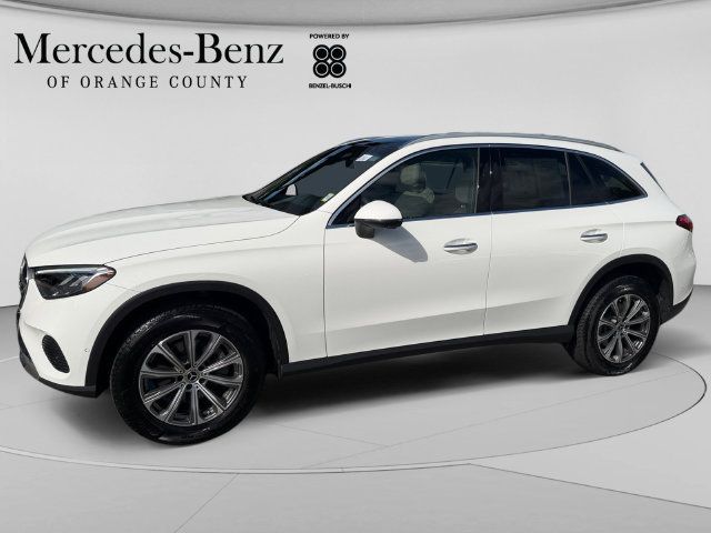 Certified 2026 Mercedes-Benz GLC 300 4MATIC image 2