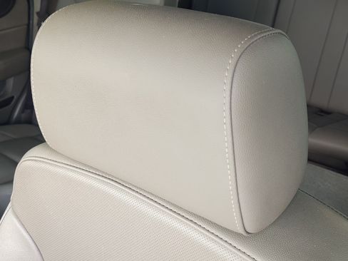 Used 2020 GMC Yukon SLT w/ Premium Edition RWD image 16
