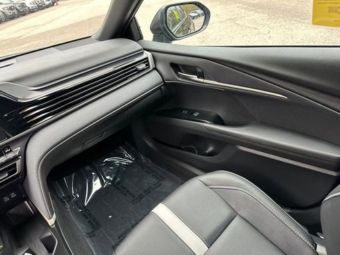 Used 2026 Toyota Camry SE FWD image 22