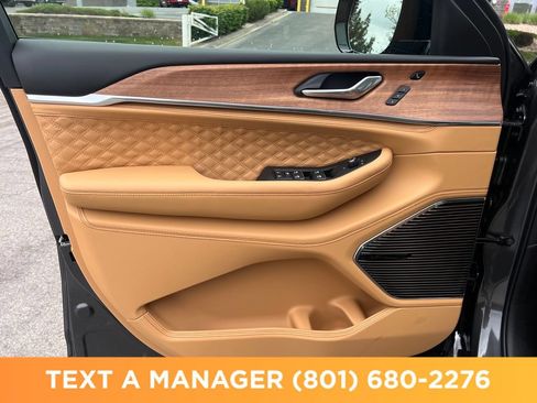 New 2026 Jeep Grand Cherokee L Summit AWD/4WD image 10