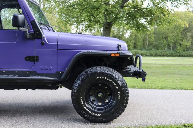 Used 2003 Jeep Wrangler Sahara AWD/4WD image 11