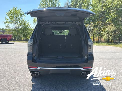New 2026 Chevrolet Tahoe High Country w/ Sun And Tow Package AWD/4WD image 7
