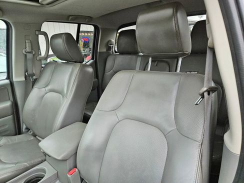 Used 2019 Nissan Frontier SL image 20