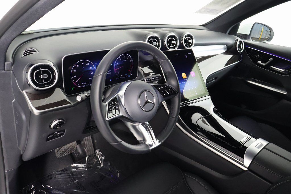 Certified 2026 Mercedes-Benz GLC 300 image 7