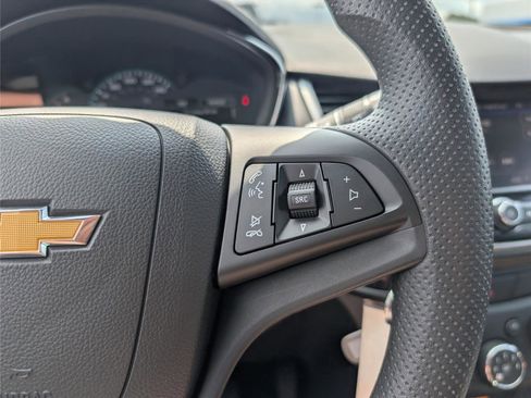 Used 2022 Chevrolet Trax LS w/ Tint and Cruise Package AWD/4WD image 22