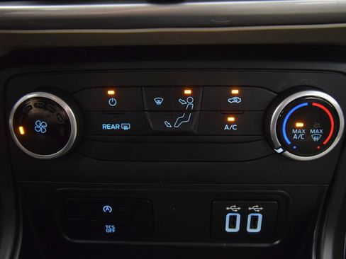 Used 2022 Ford EcoSport S AWD/4WD image 32