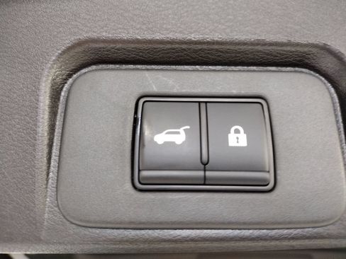Used 2026 Nissan Rogue SV w/ Cold Weather Package AWD/4WD image 18